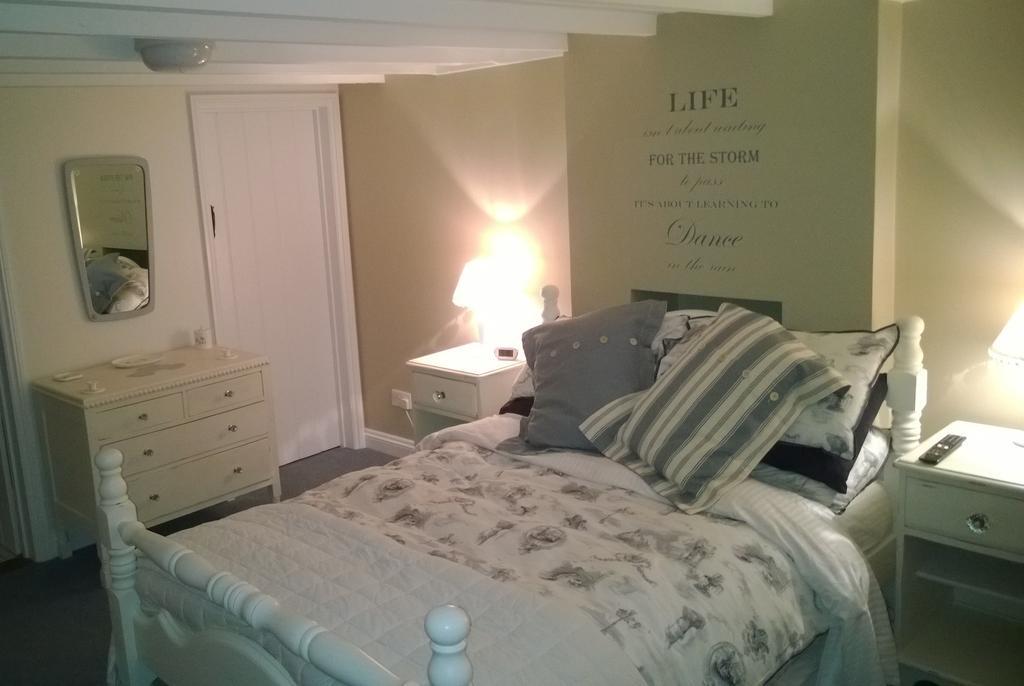 Troy House Bed & Breakfast Painswick Cameră foto